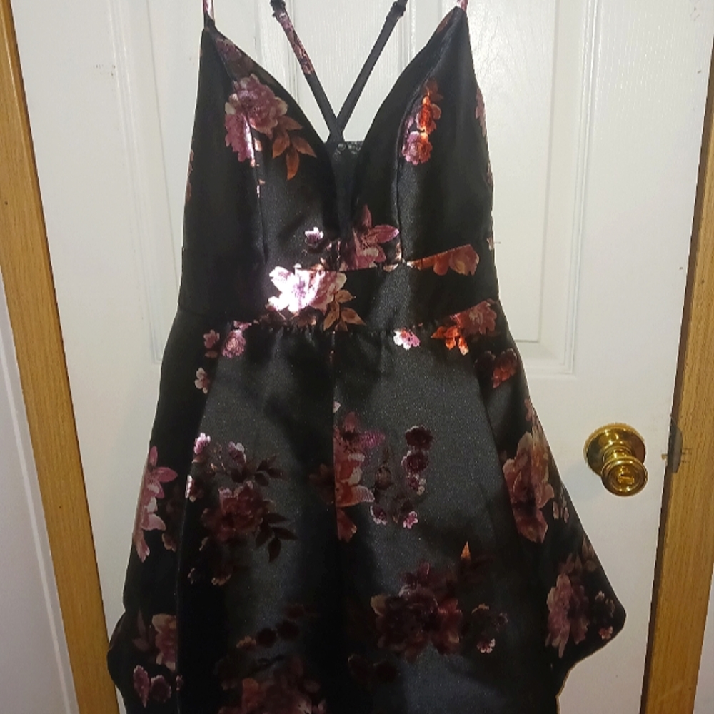 Speechless juniors short prom dress